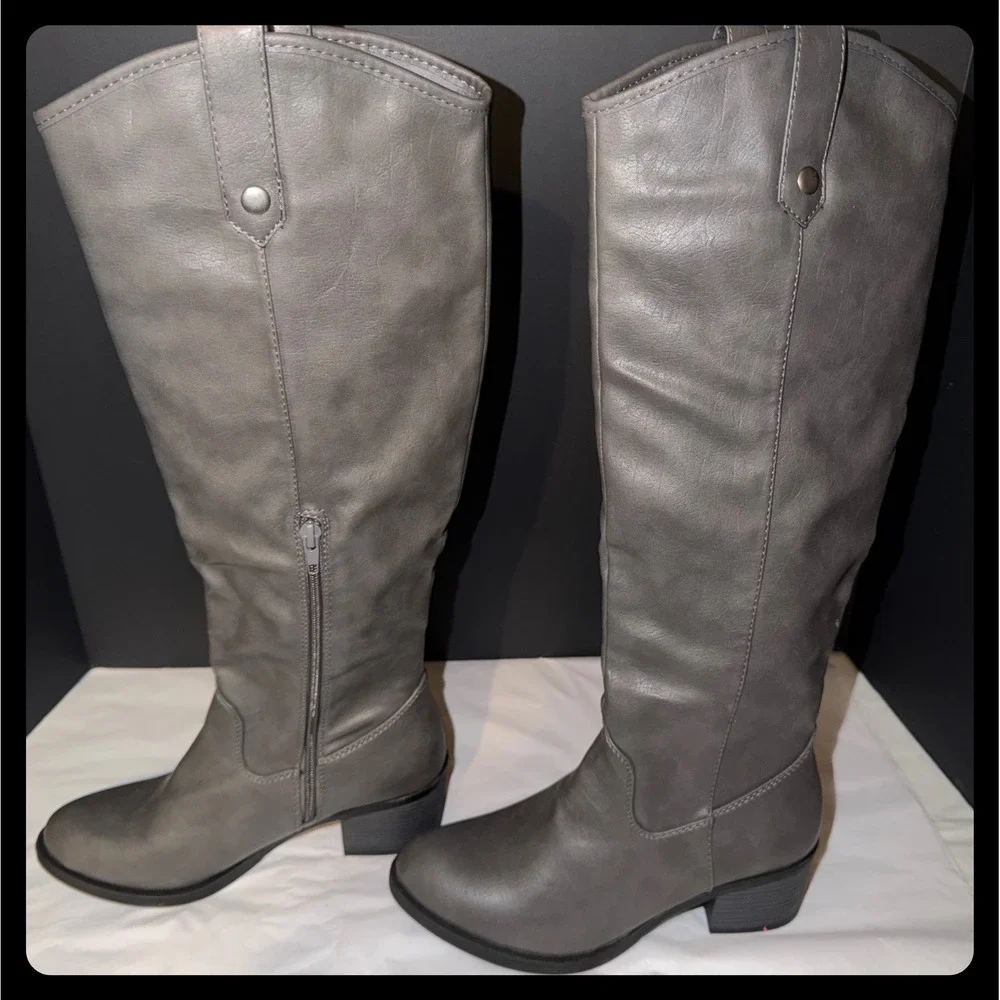 Rampage Rialto Boots Women 7 Gray Faux Leather Knee High Riding Moto